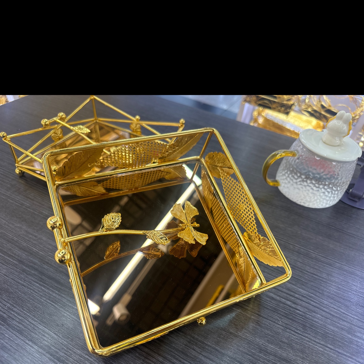 Ironwork creative tissue holder, square new tissue box, hotel napkin holder, kitchen storage rack, sandgold handicrafts details Picture