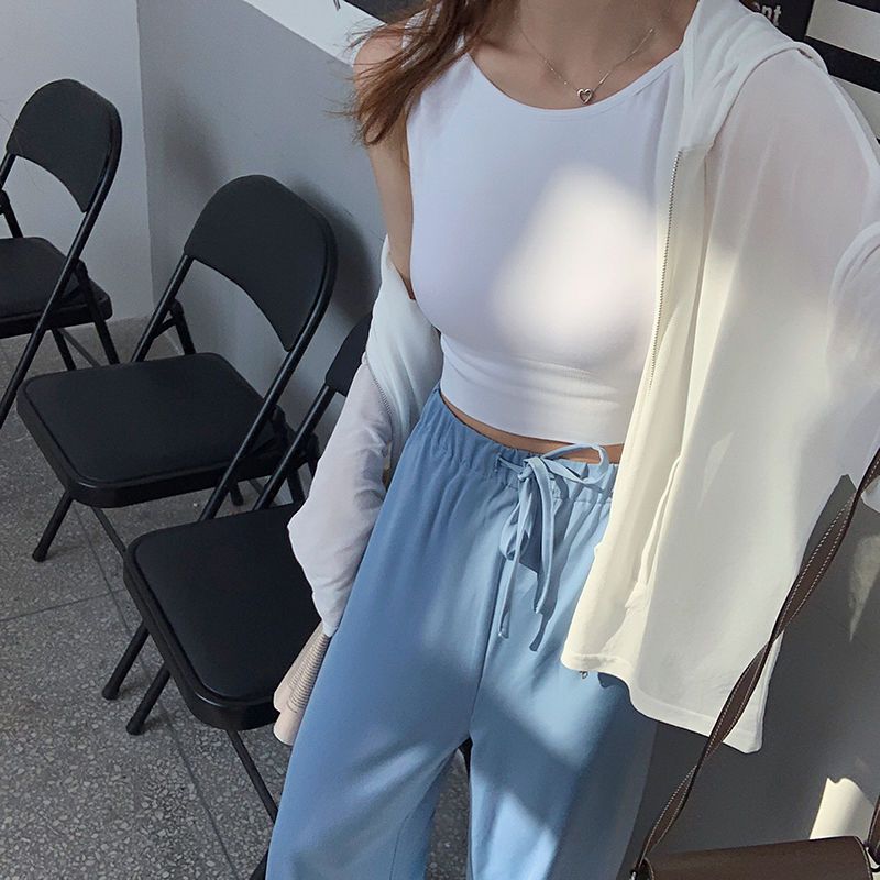 This seamless halter sports vest with a beautiful back, the same style as the popular Xueli, is breathable, shockproof and versatile. It can be worn as an inner layer to make you look slimmer undefined