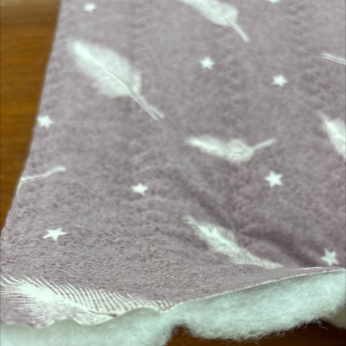 印花牛奶丝绗缝时尚保暖秋冬加厚毛呢外套女轻盈舒适暖和潮流款详情图3