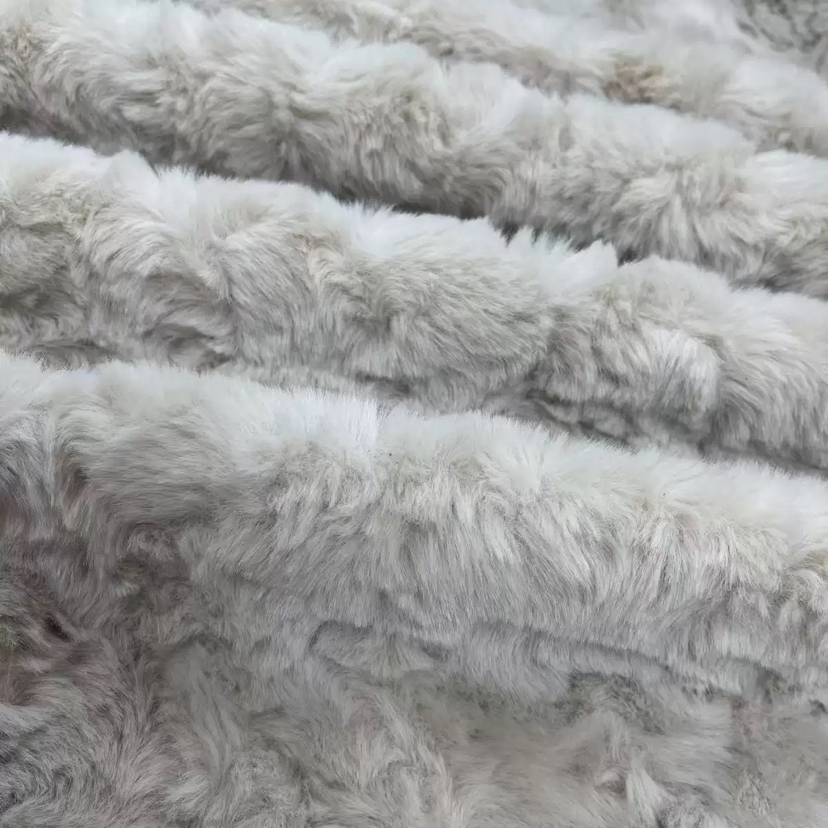 Manufacturer's in-stock rabbit fur brush flower Miami fabric warm plush coat, large rabbit fur fabric details Picture