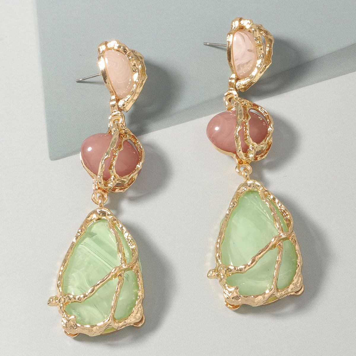 ZA热销跨境同款波西米亚时尚多巴胺彩色醋酸树脂合金水滴长款耳坠 饰品耳钉白底实物图