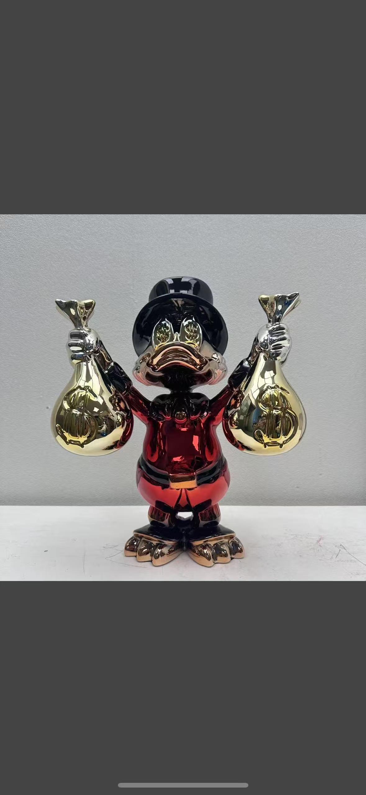 Simple and modern indoor living room home furnishings, abstract handcrafted art decorations, hotel lobby craft ornaments, vase decorations Item Picture