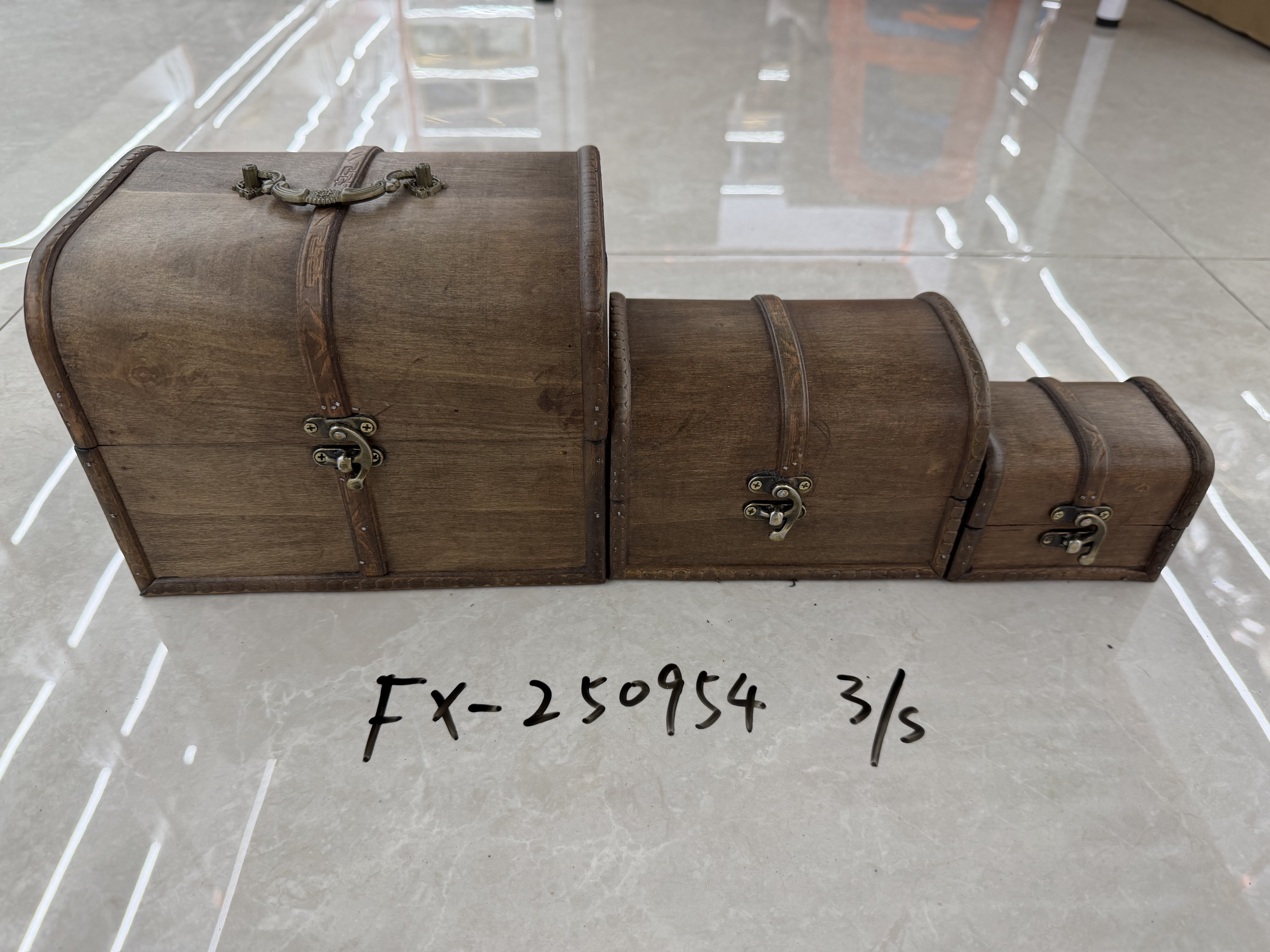 手工木雕黄花梨手饰桃木挂件小叶紫檀木夹工艺精美天然材质时尚搭配礼品赠送