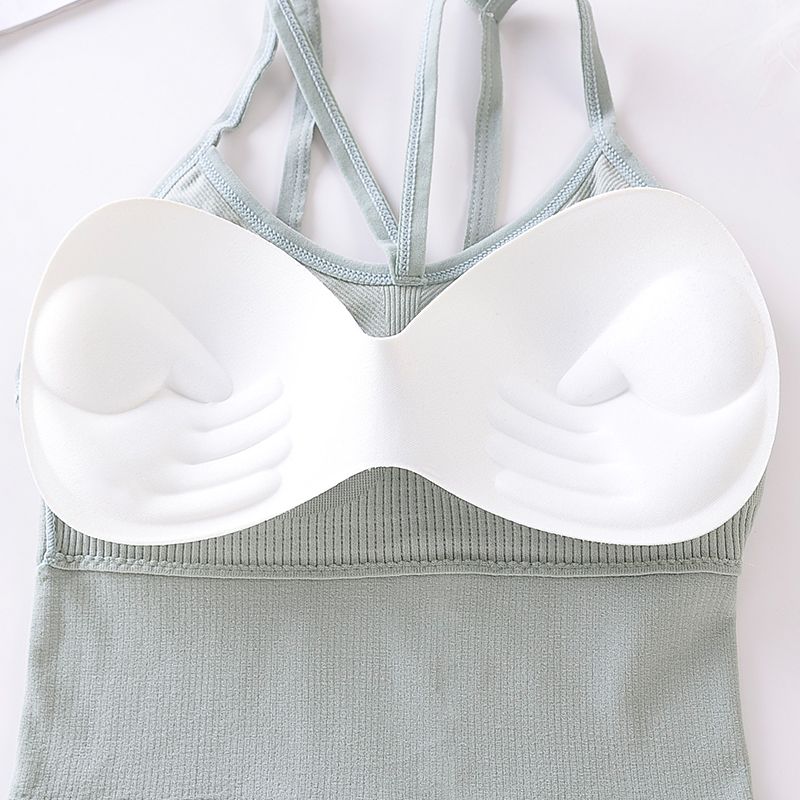 The best-selling V8 beautiful back lingerie, a halter top, is paired with a sexy base layer that wraps around the chest, strapless straps and chest pads Item Picture