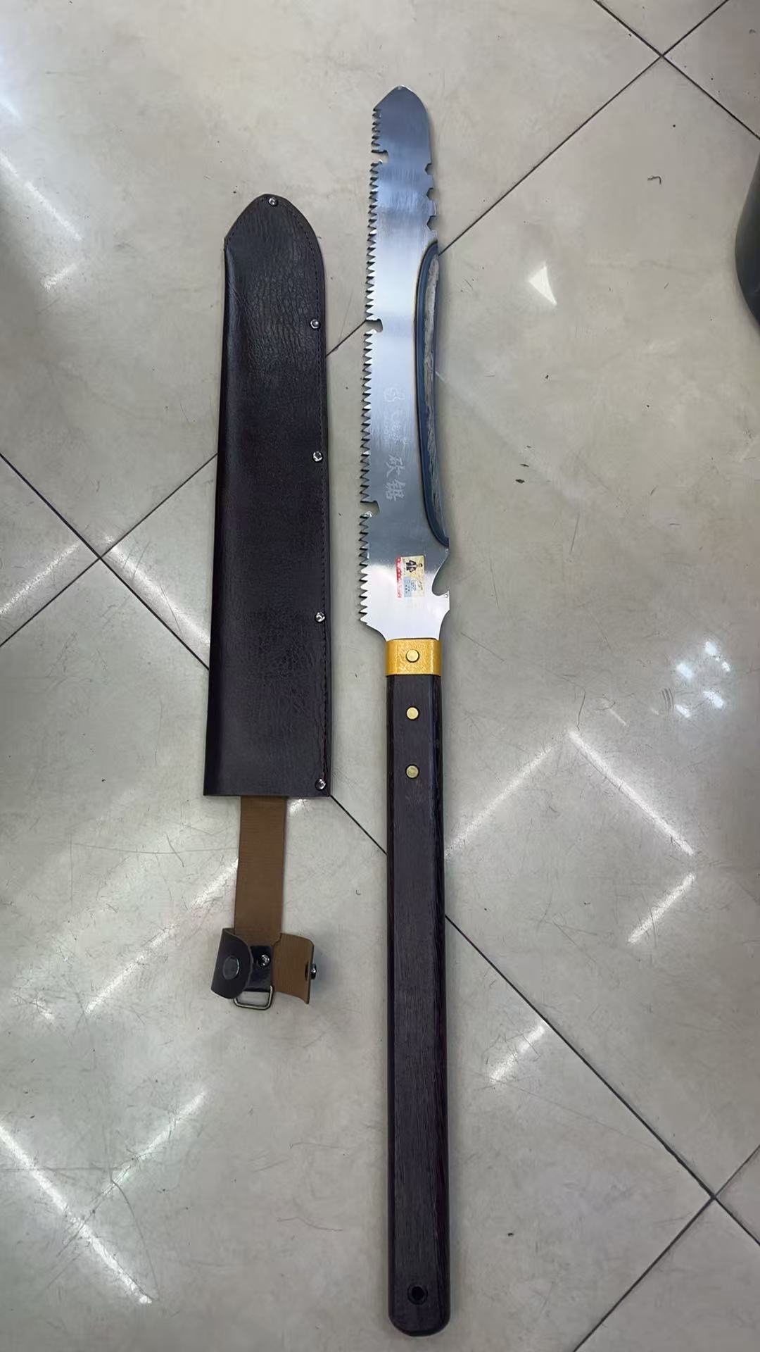 多功能砍锯手锯木工锯子砍树神器快速折叠手拉锯子砍树伐木园林特大号钢锯专业级多功能手锯，三面磨齿高效切割砍伐一体产品图