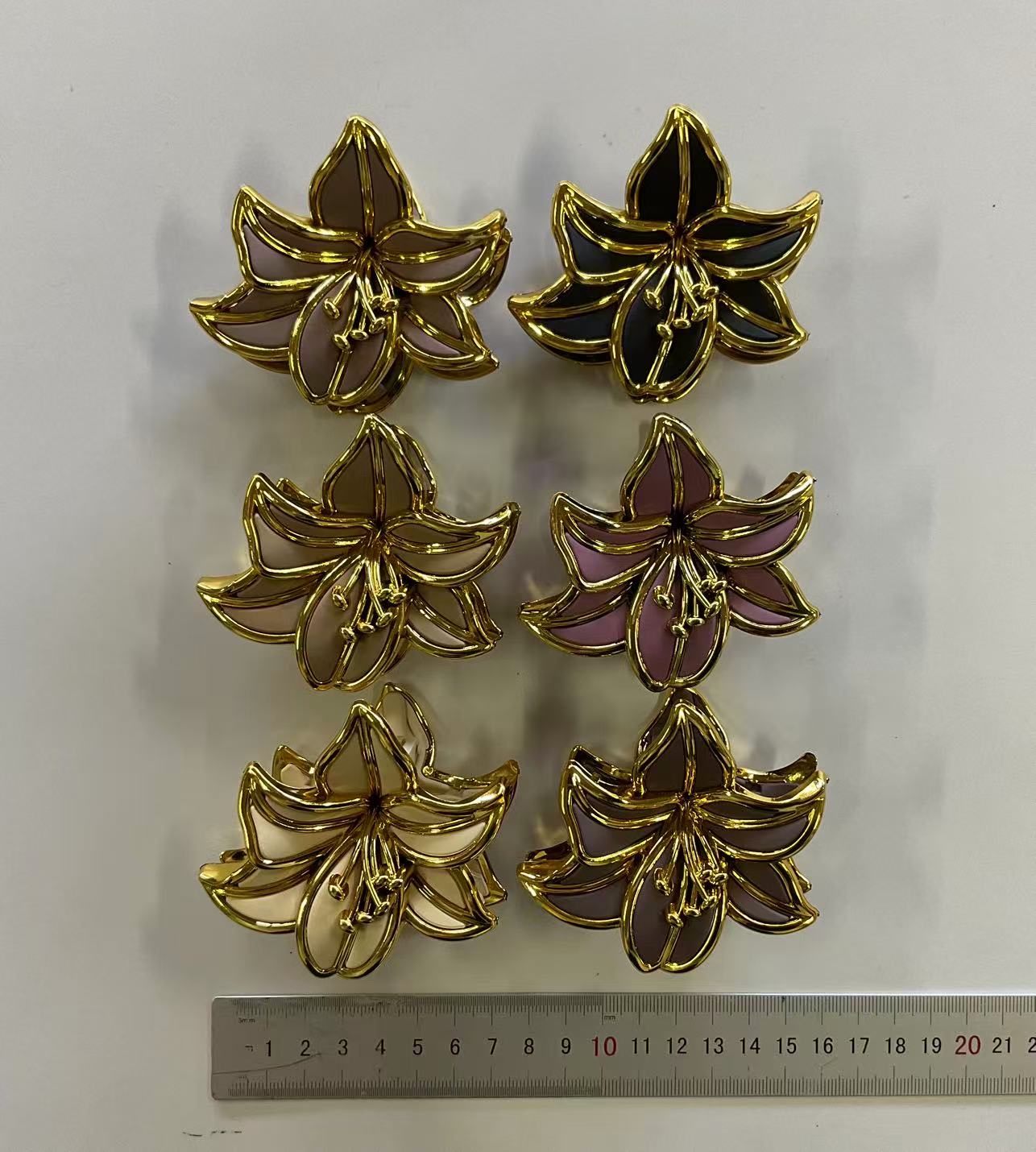 成人发夹外贸款抓夹儿童新年红色鲨鱼夹鸭嘴发夹发夹发饰头饰可爱发型装饰女童头饰详情图4