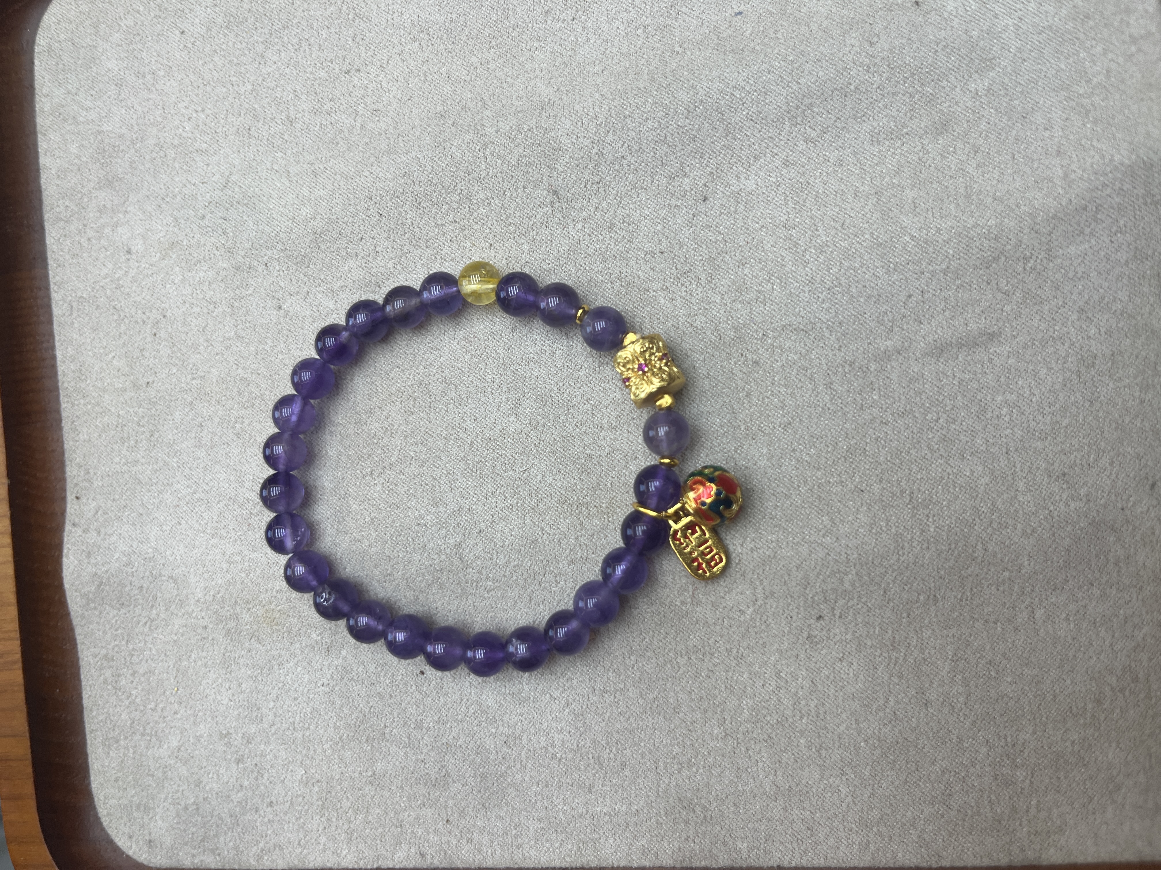 紫水晶石手串、工艺品，礼品水晶石手串。