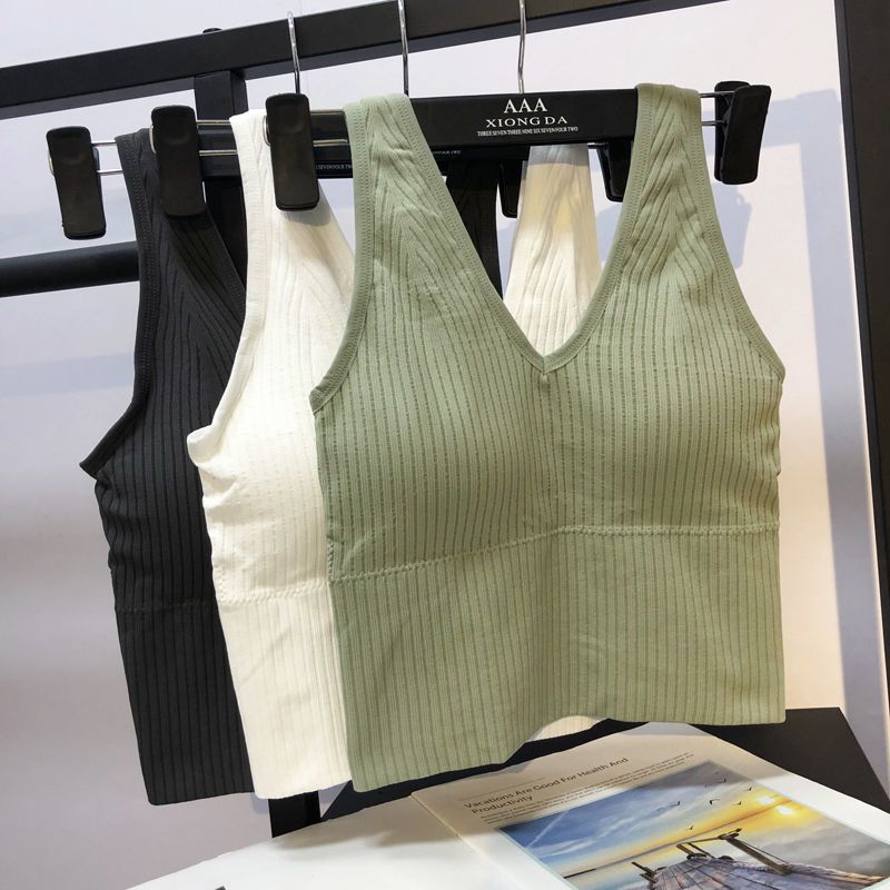 My close friend, the V-neck halter vest without a steel ring, is a perfect match for women to wear as a base layer for yoga and fitness undefined