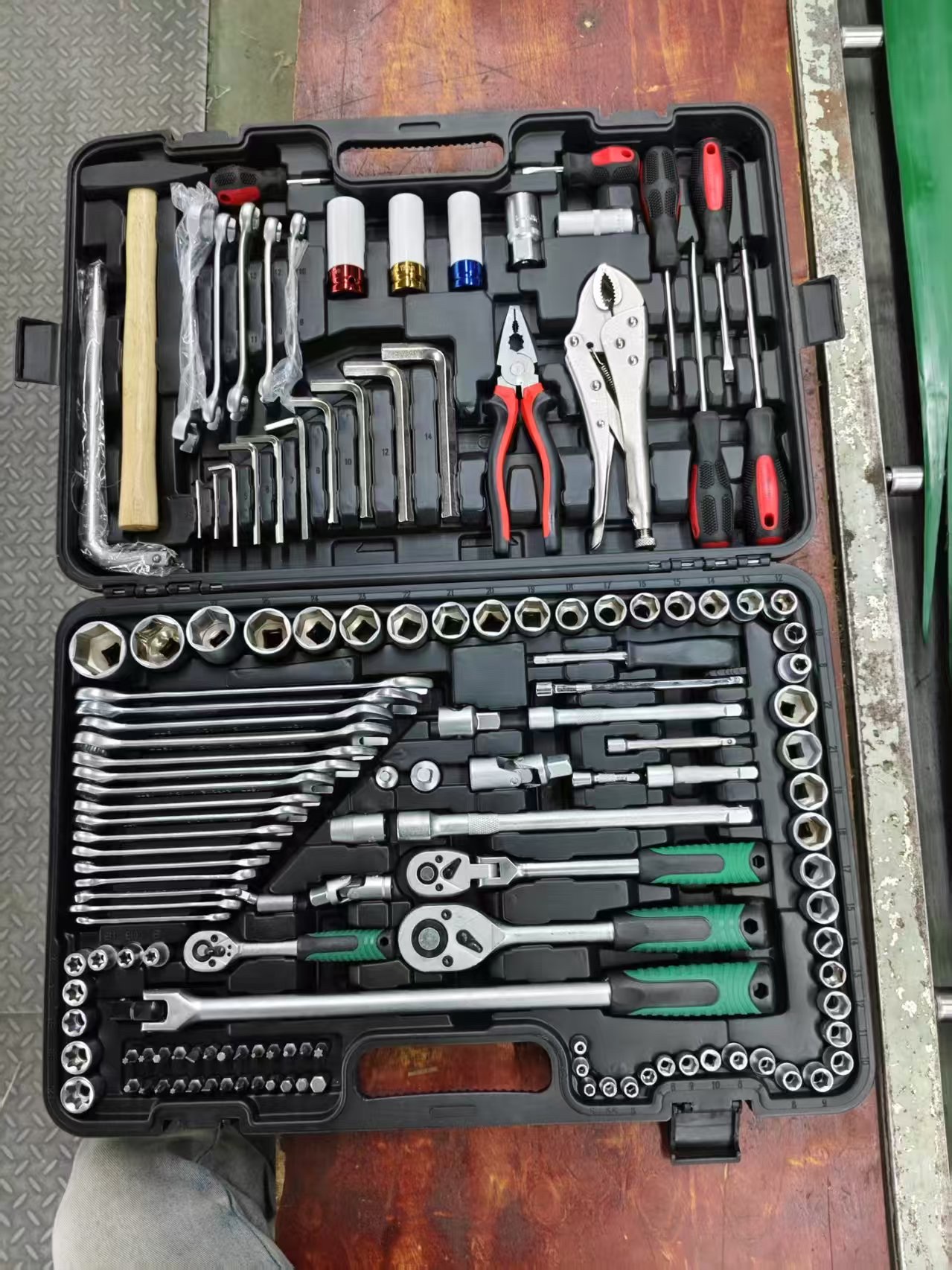 142+2pc