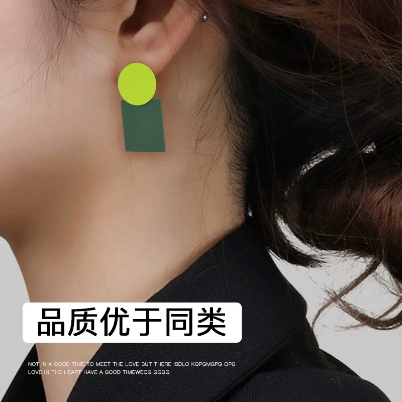 European and American summer vacation color-blocking earrings, unique and fashionable square earrings, simple and elegant, commuting trendy and stylish earrings