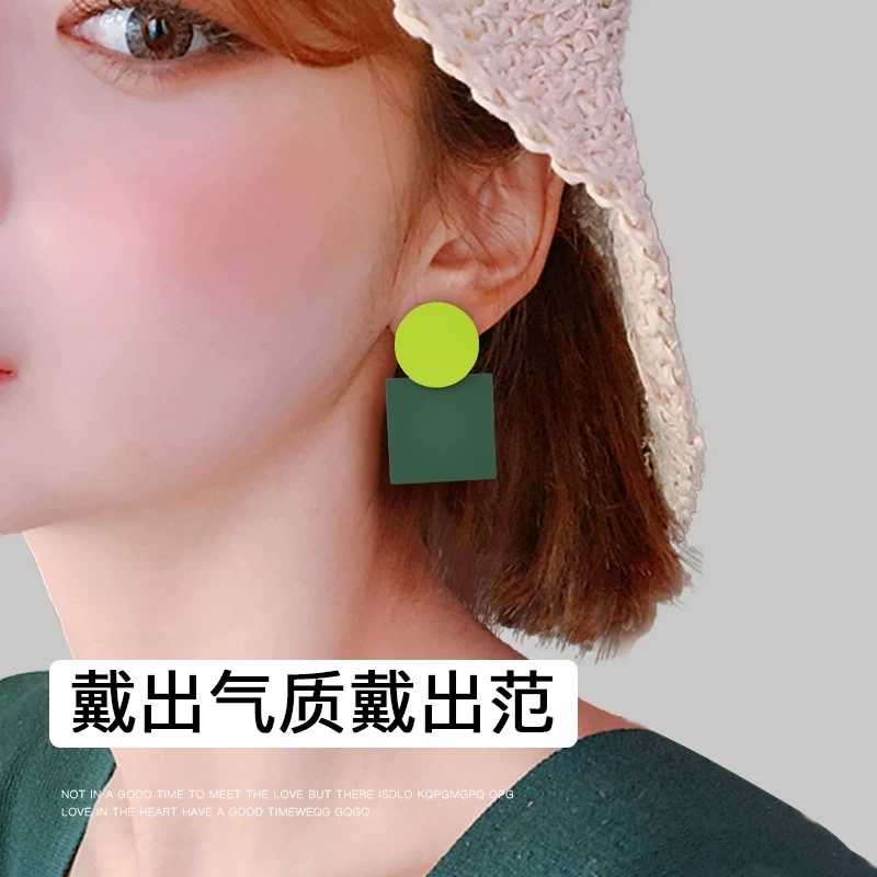 European and American summer vacation color-blocking earrings, unique and fashionable square earrings, simple and elegant, commuting trendy and stylish earrings Specification image