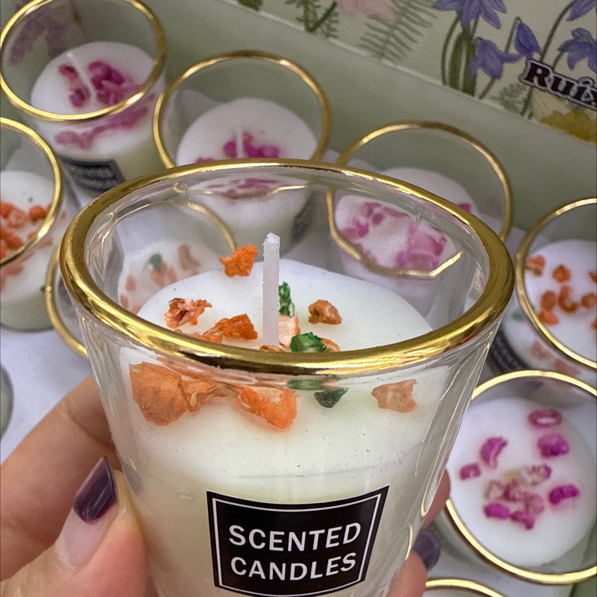 Craft candles, glass candles, scented candles, gold-rimmed candles, Valentine's Day gifts Specification image