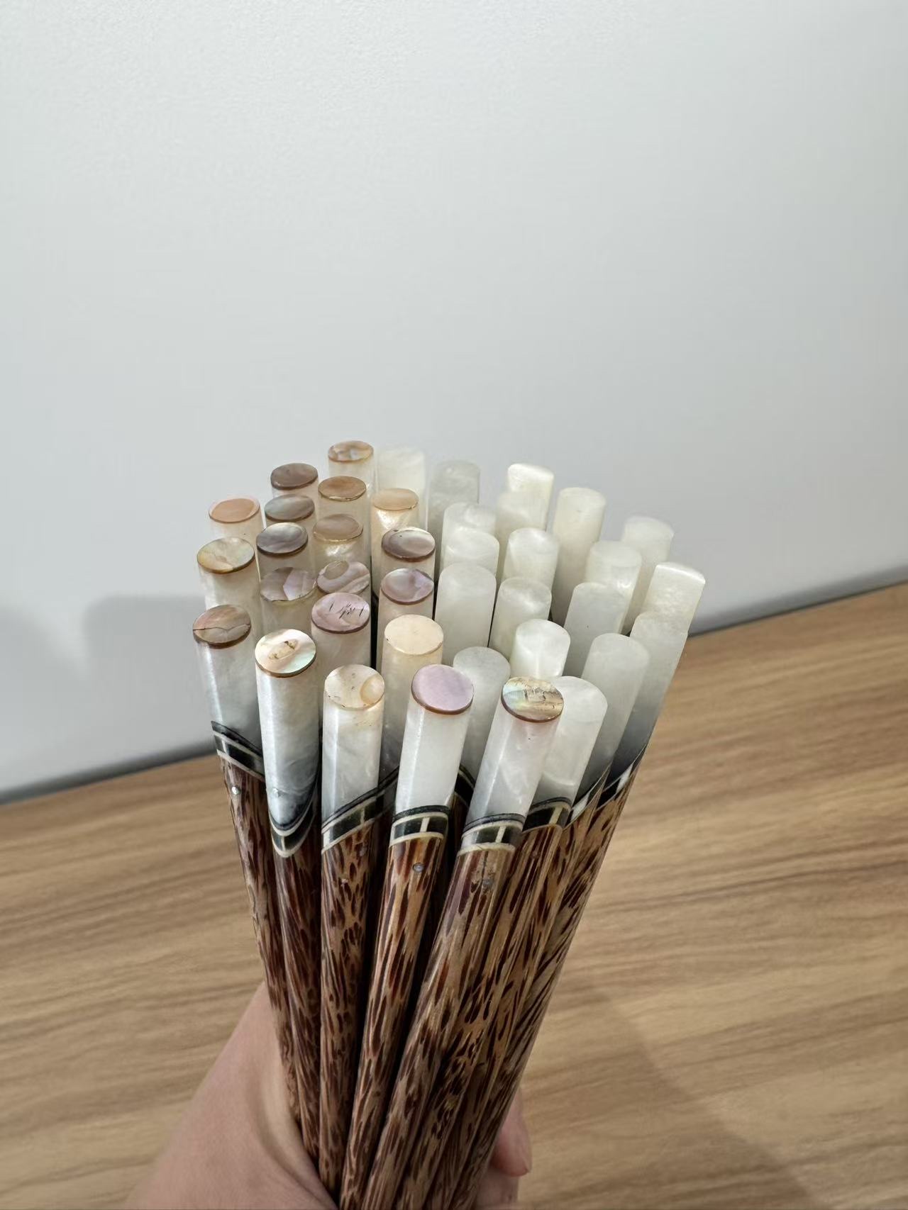 多款椰子木贝壳筷子筷子餐具环保椰子木 贝壳装饰筷子家用餐厅用品筷子产品图