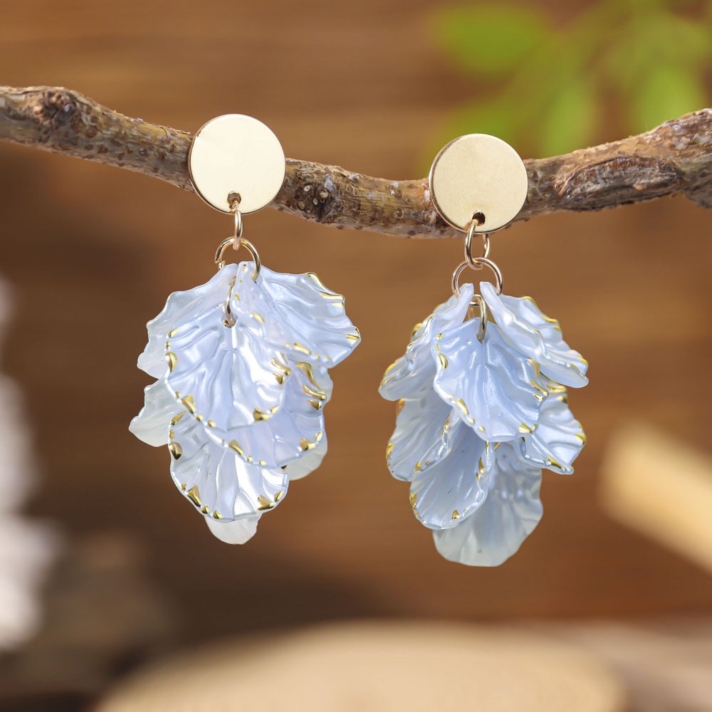 ins influencer style resin petal flower earrings, women's three-dimensional design sense, colorful earrings, high-end earrings wholesale, jewelry earrings, welded earrings, pearl earrings, jewelry earrings, welded earrings, pearl earrings Specification image
