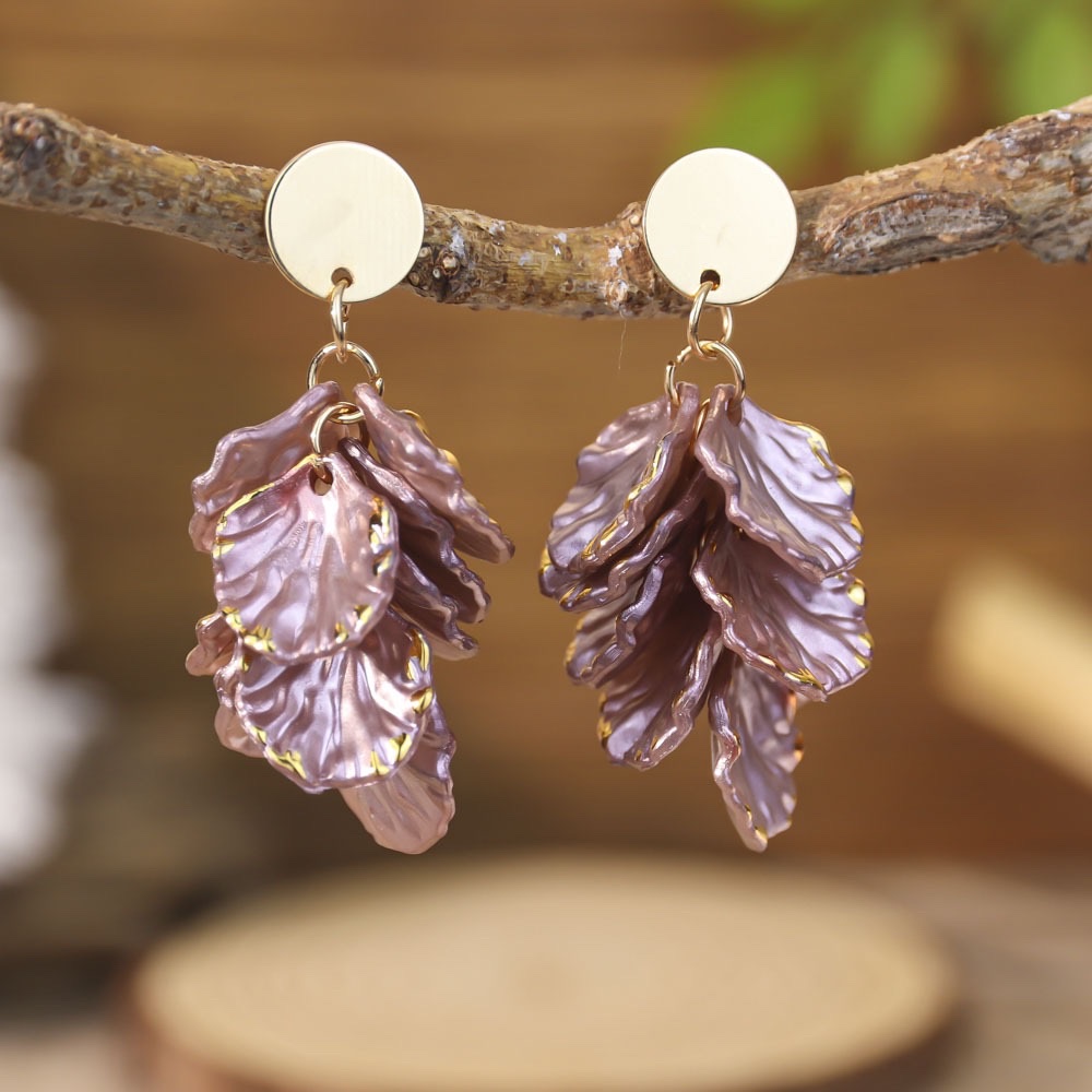 ins influencer style resin petal flower earrings, women's three-dimensional design sense, colorful earrings, high-end earrings wholesale, jewelry earrings, welded earrings, pearl earrings, jewelry earrings, welded earrings, pearl earrings detail image 11