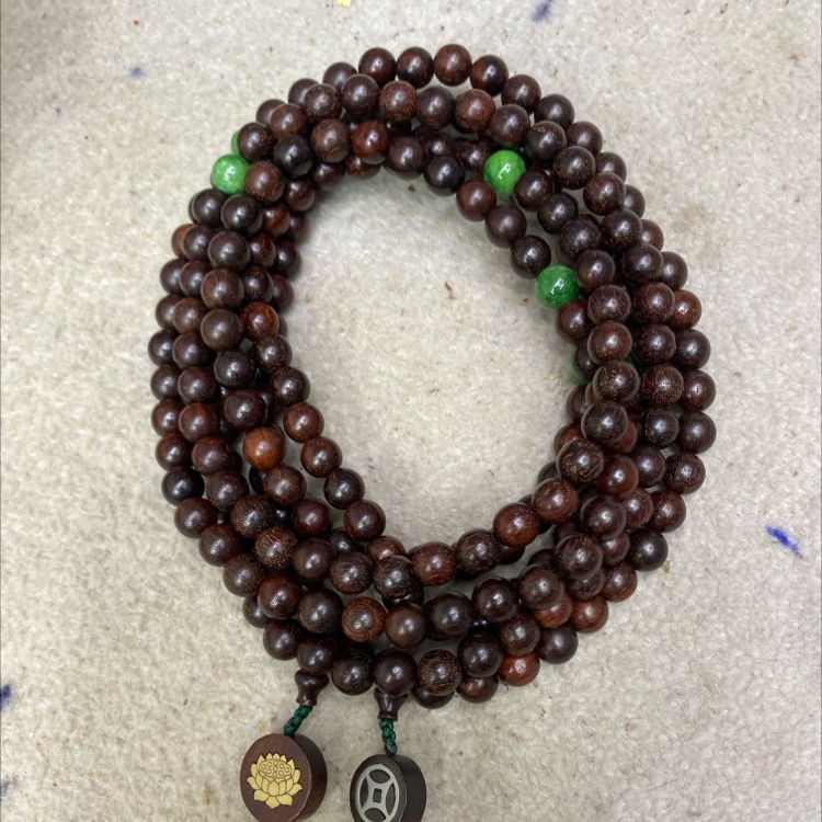 The purple sandalwood jade pendant is inlaid with copper lotus flowers and silver auspicious clouds, featuring 108 Buddhist prayer beads and prayer beads detail image 3