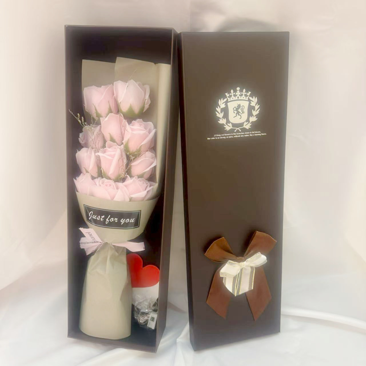 永生花高级感摆件厂家玫瑰花仿真花礼盒送女友老婆礼品批发详情图5