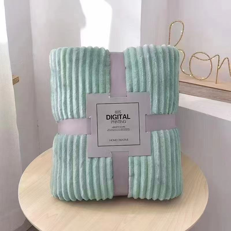 Milk wool blanket, coral wool blanket, single-person winter warm electric blanket, soft, comfortable and warm quilt cover detail image 3