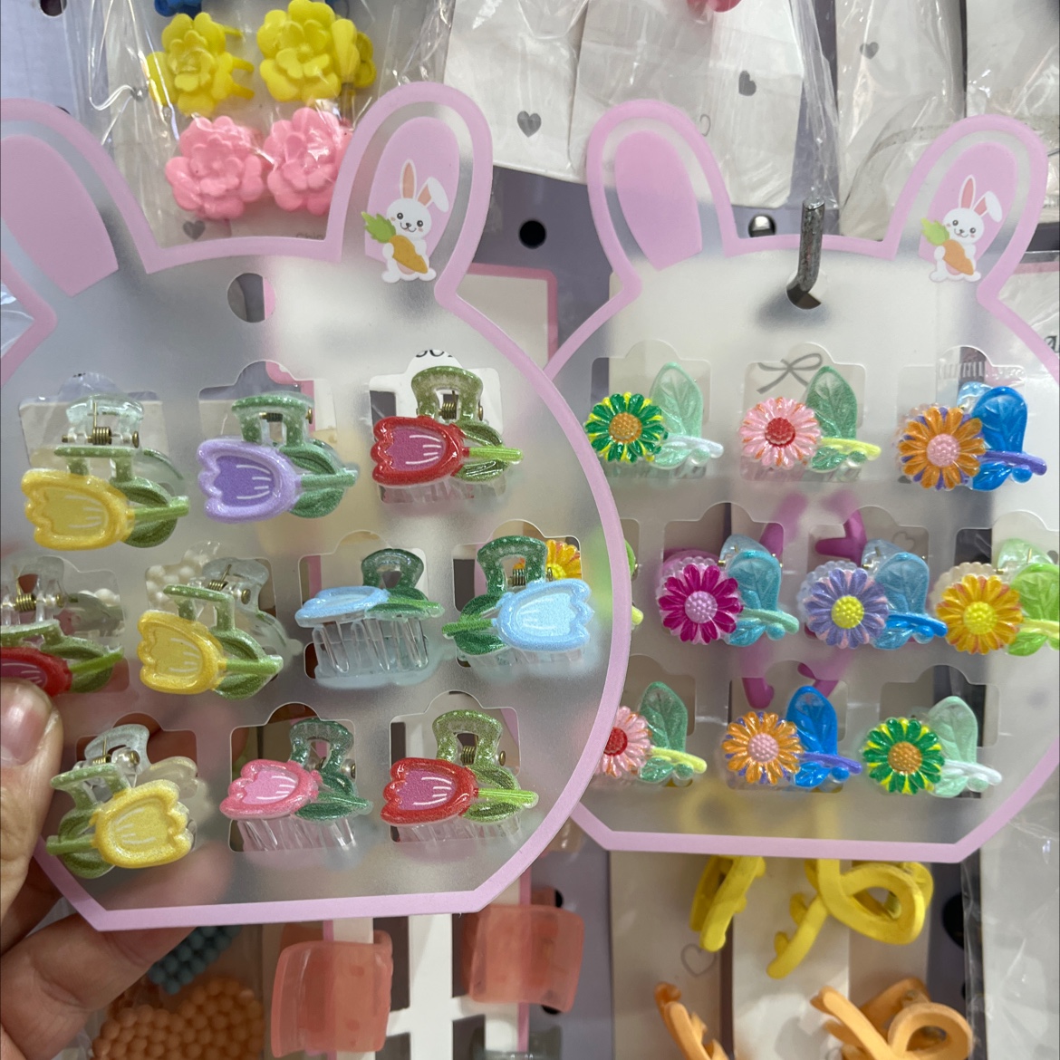 Children's hair clips, shark clips, duckbill clips, New Year's red hair clips, cute girl hair accessories, hairstyle clips, hair accessories, dressing supplies