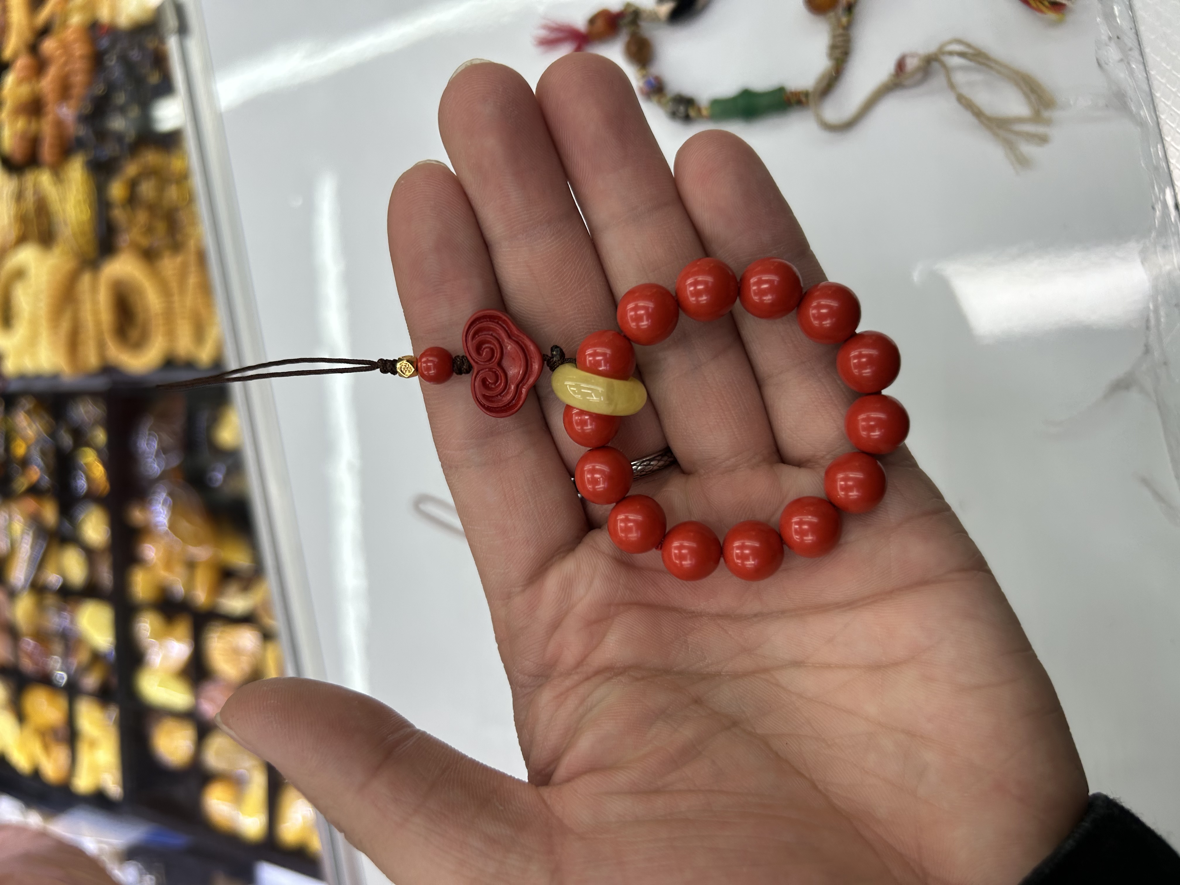 Natural cinnabar high-content red sand car, bag, mobile phone, wealth, peace and auspicious cloud gifts detail image 4