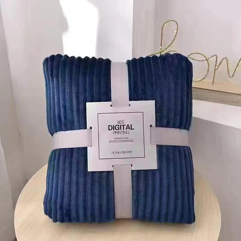 Milk wool blanket, coral wool blanket, single-person winter warm electric blanket, soft, comfortable and warm quilt cover detail image 2