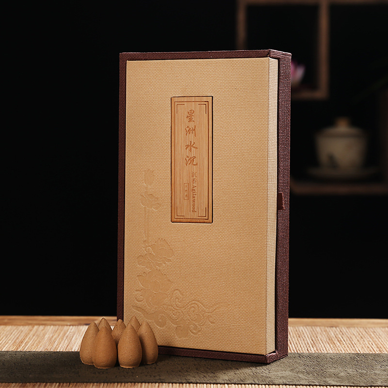 The natural, flowing fragrance of sandalwood, agarwood and mugwort flows like clouds and water Specification image