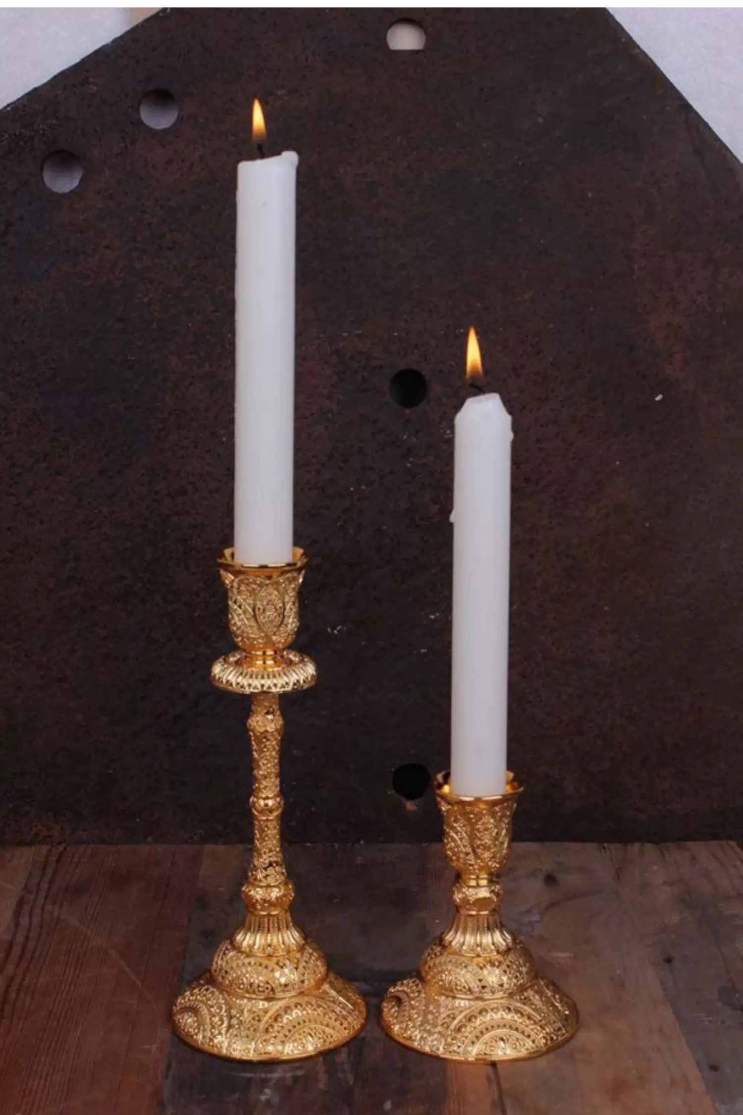 European-style high-end candlestick, romantic wedding decoration for candlelight dinner, hotel Western restaurant, home candlestick, creative decoration, alloy material, professionally manufactured, exquisite shape, European-style candlestick with unique beauty, pure hand-relief detail image 4