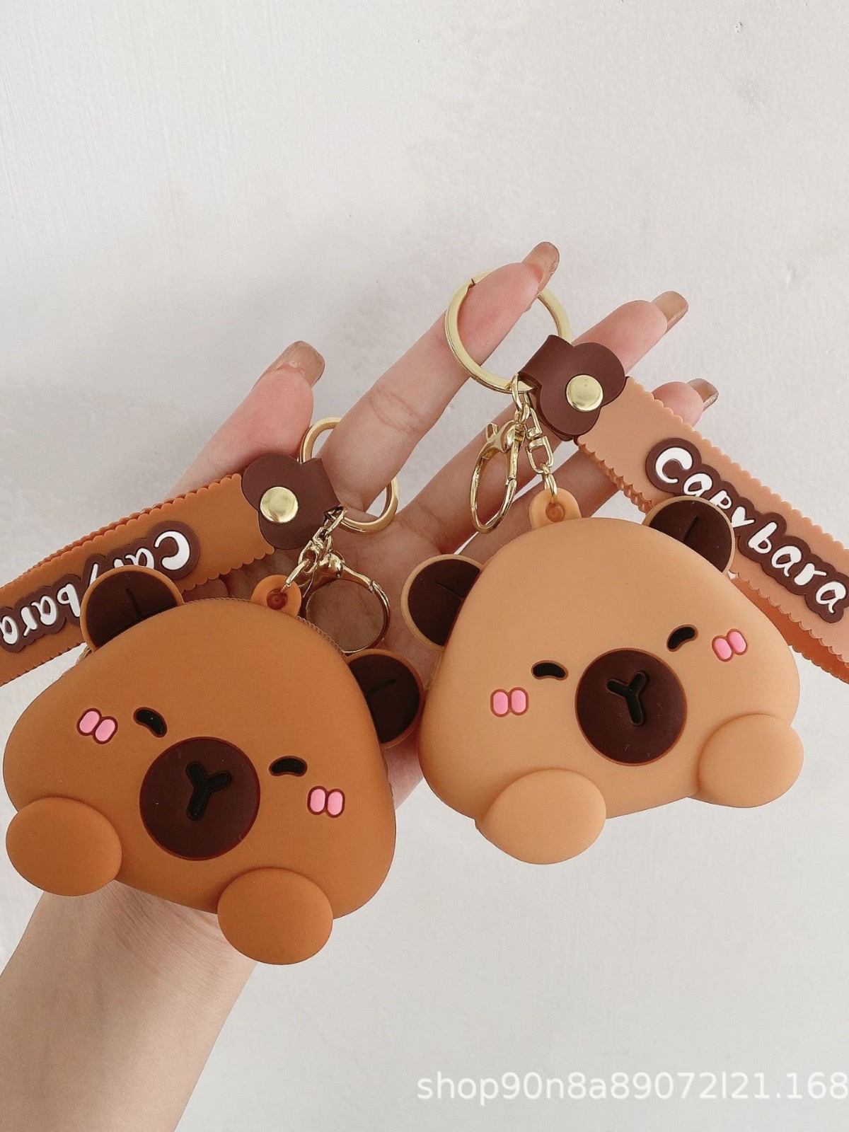 卡通卡皮巴拉零钱包挂饰可爱小钱包创意挂件公仔硅胶耳机包收纳包 汽车钥匙包套细节图