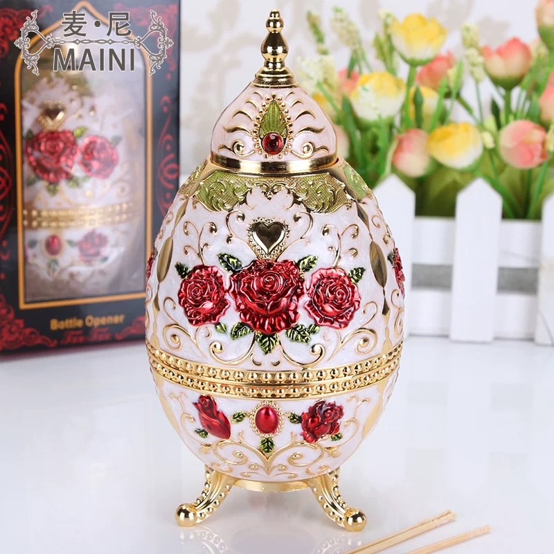 European-style toothpick box, creative automatic high-end hand-pressed retro toothpick can, table and living room, simple toothpick bucket for home use detail image 4