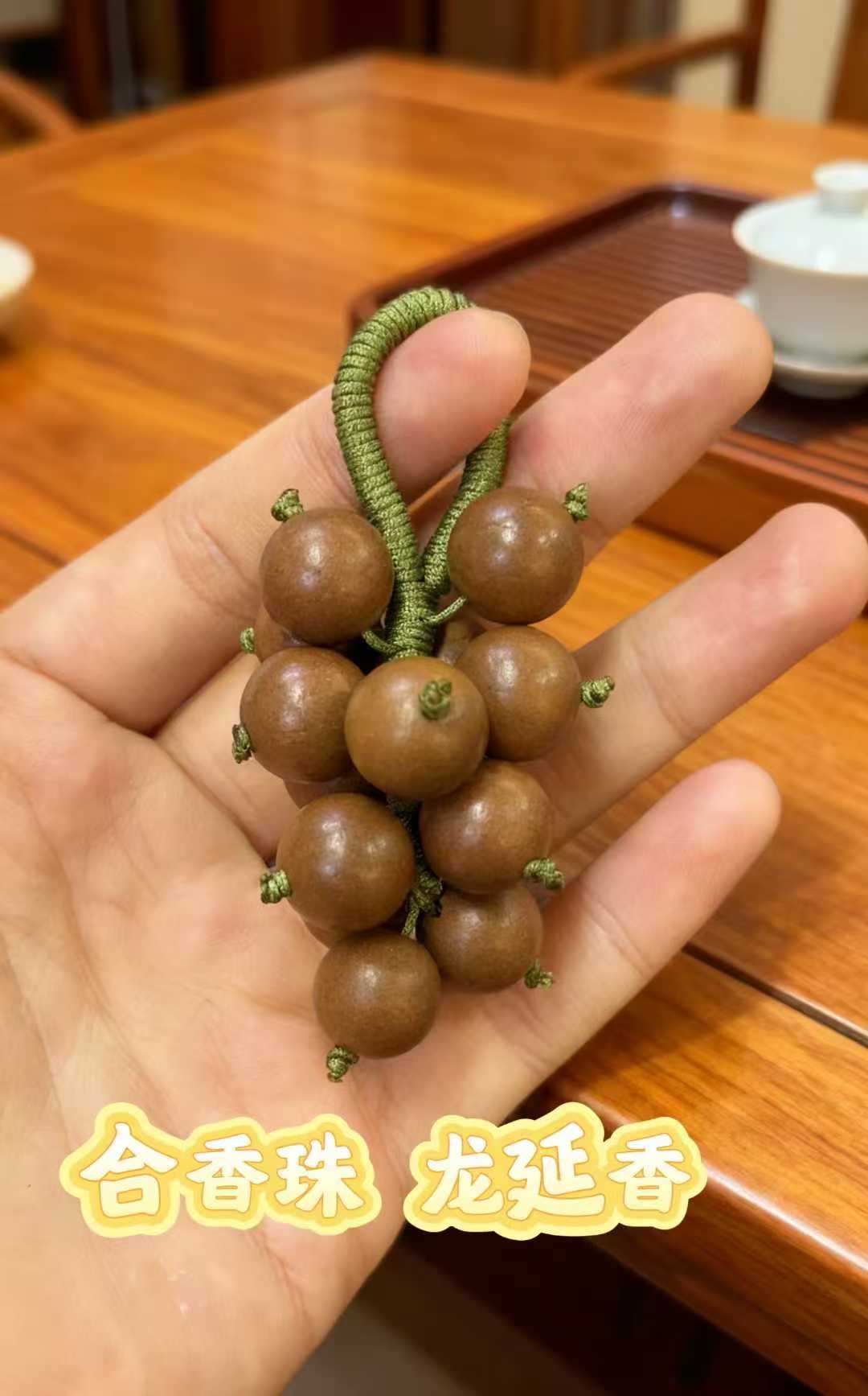 Muslim prayer beads 18-seed prayer beads bracelet combined with incense beads, Buddhist supplies, hand-woven men's and women's Buddha worship ornaments, Muslim prayer beads 18-seed prayer beads combined with incense beads, monkey head prayer beads Application Scenario