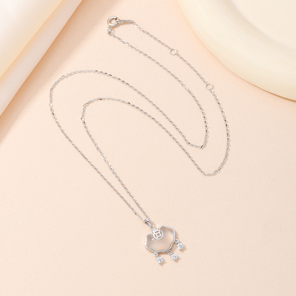 Influence S925 sterling silver collarbone chain white chalcedony simple and fashionable versatile accessory necklace for women, with inspection certificate included details Picture