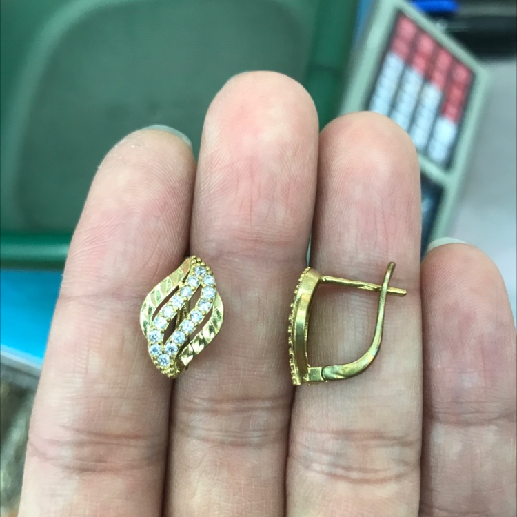 双排钻叶子耳扣