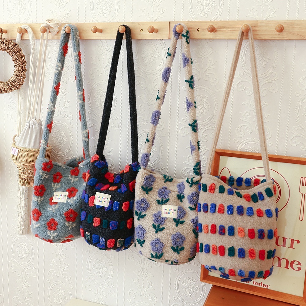 韩代新款可爱甜美毛呢立体彩色波点毛绒手提包通勤百搭休闲单肩水桶包