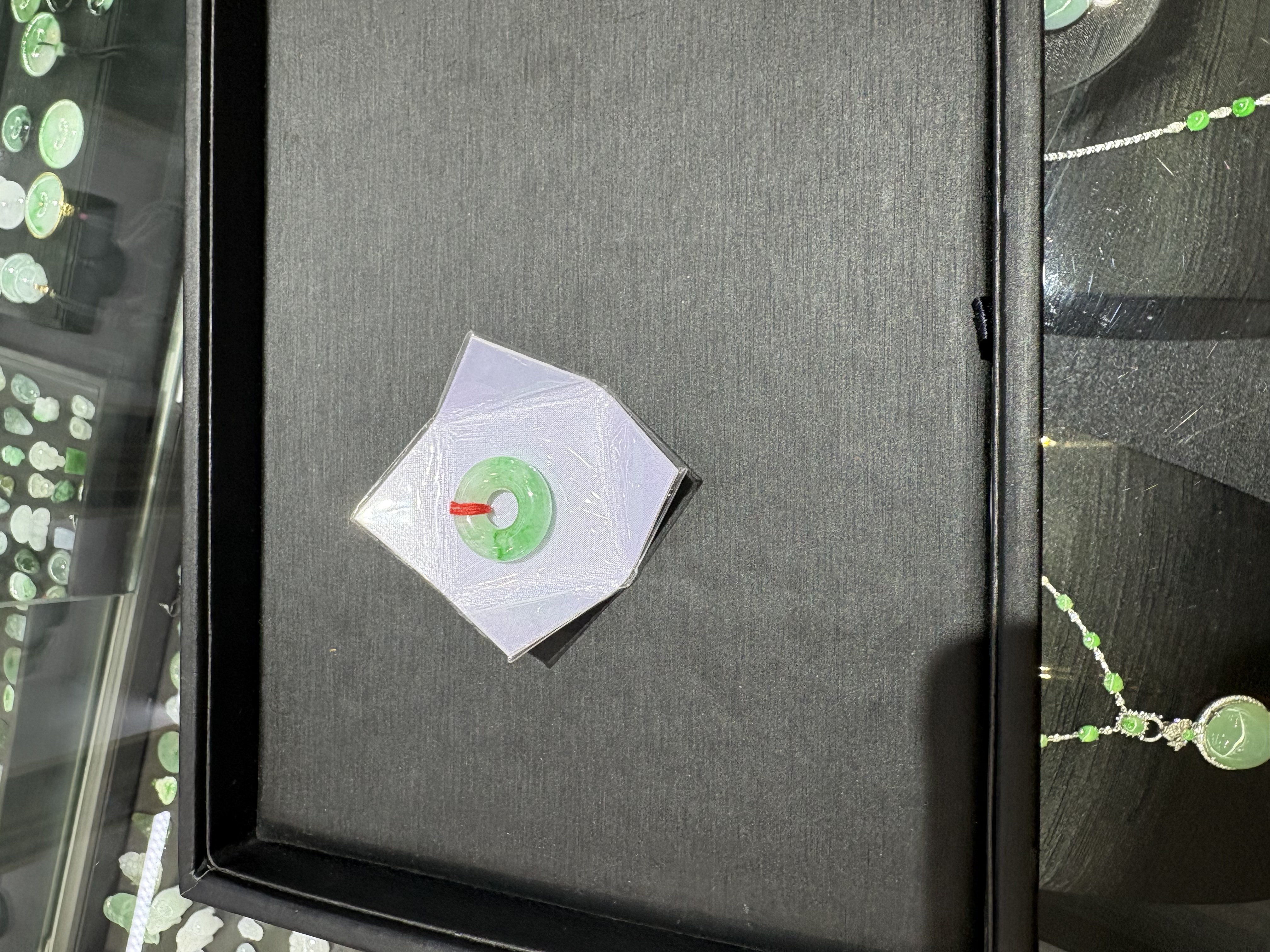 珠宝翡翠珠宝钛晶饰品精美搭配时尚典雅款式多样适合收藏佩戴