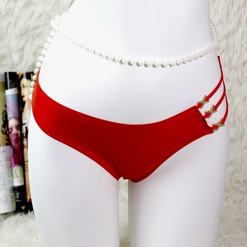 Bikini underpants for European and American women Application Scenario