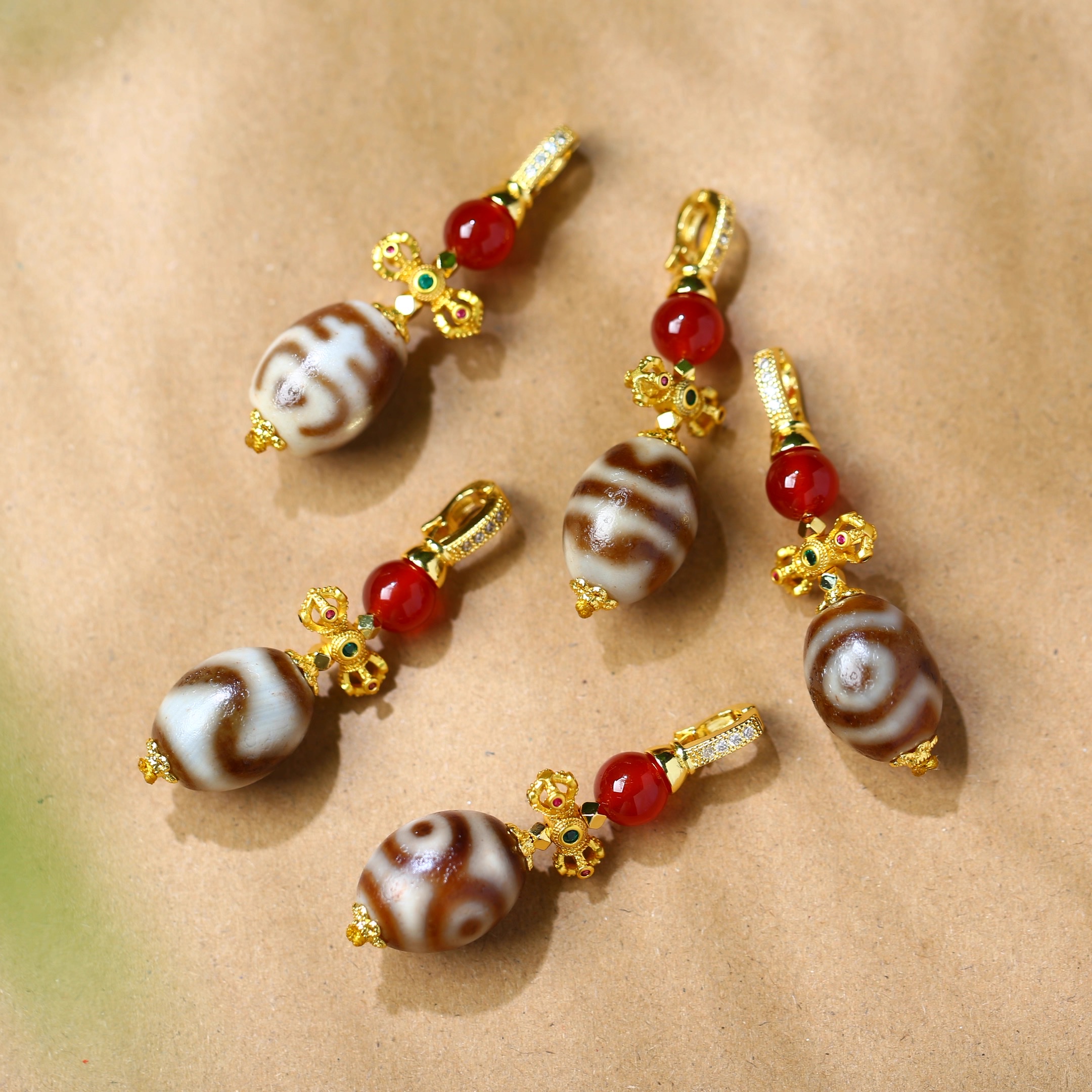 黄花梨手饰桃木挂件手工木雕木盒收藏装饰木质产品自然工艺简约风格 双圈 单圈各种类型都有 简约大气 