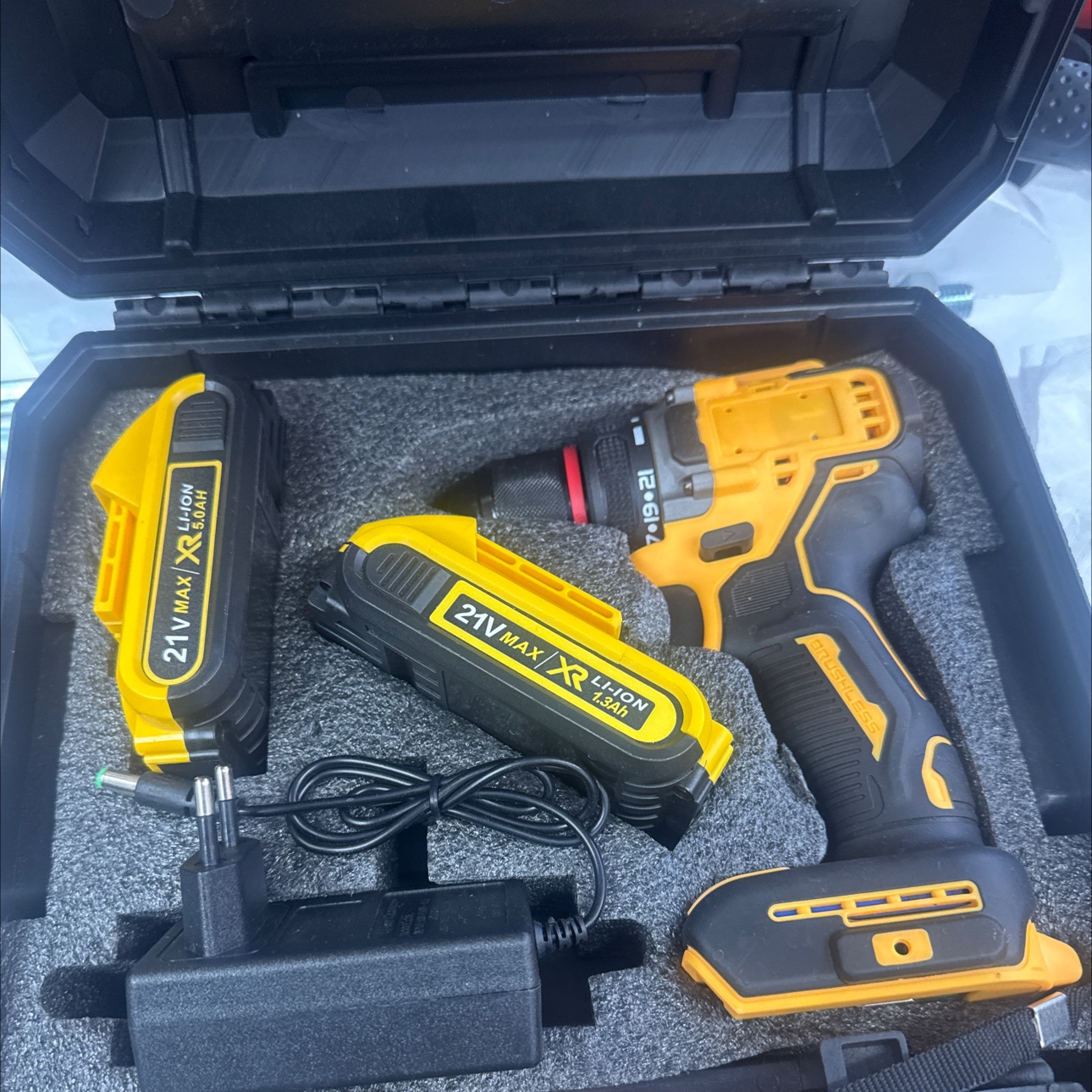 多功能电动工具套装手提电钻家用维修工具组合电动工具套装实用工具箱