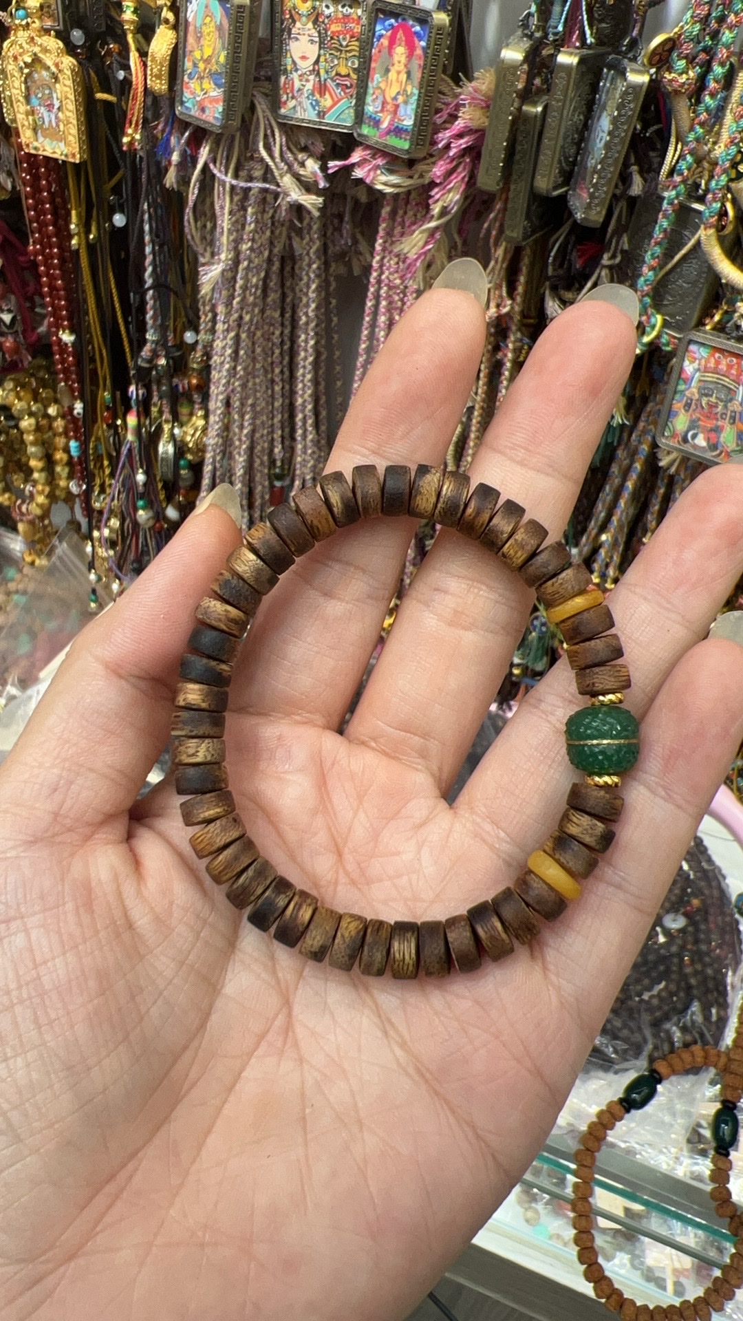 黄花梨手饰桃木挂件手工木雕木盒收藏摆件木质产品工艺精美自然风格 各种唐卡 沉香原创设计都有产品图