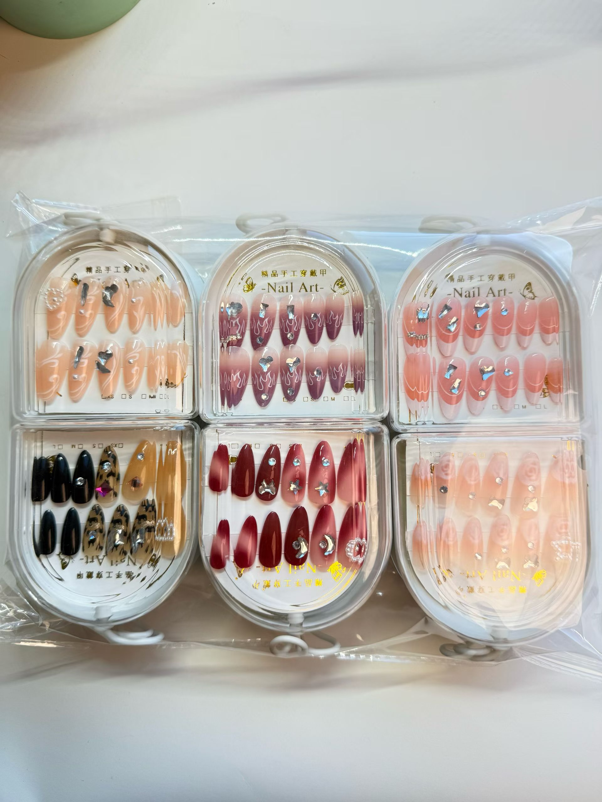Wholesale of new nail tips and wearable nails in red