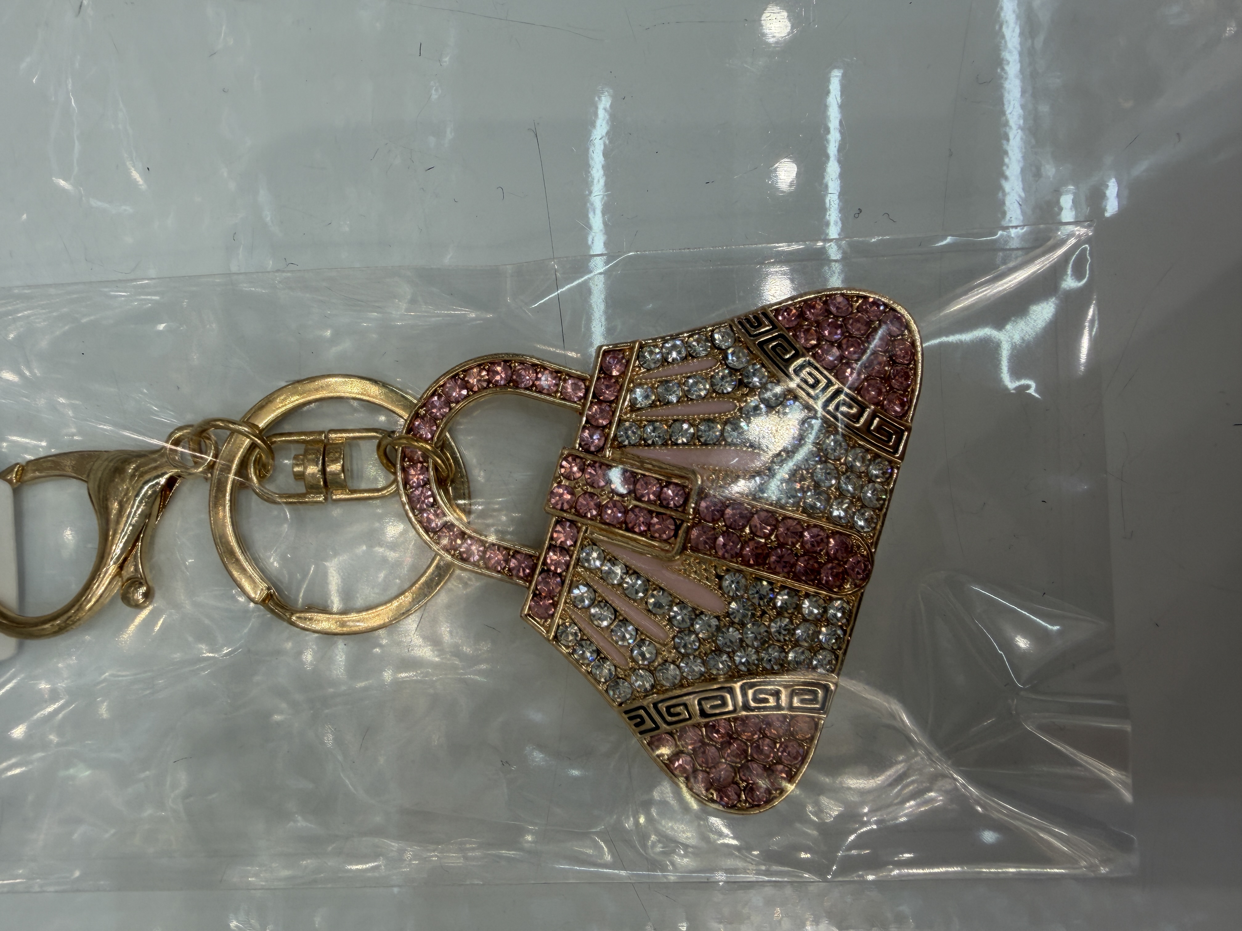 Brass old copperware, copper handicrafts, sand gold handicrafts, gold mobile phone stickers, hand-carved collectibles, home decorations, keychains, alloy dot diamond handicrafts, sand gold handicrafts, handicrafts