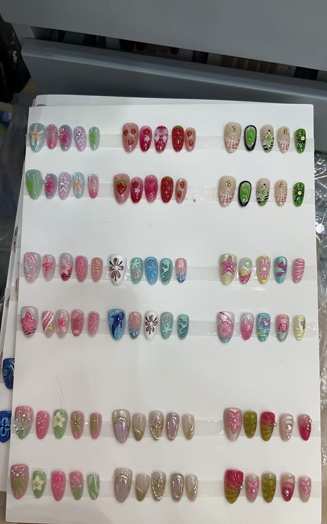 New carved nail art, European and American nail art, hand-pulled diamond style nail art