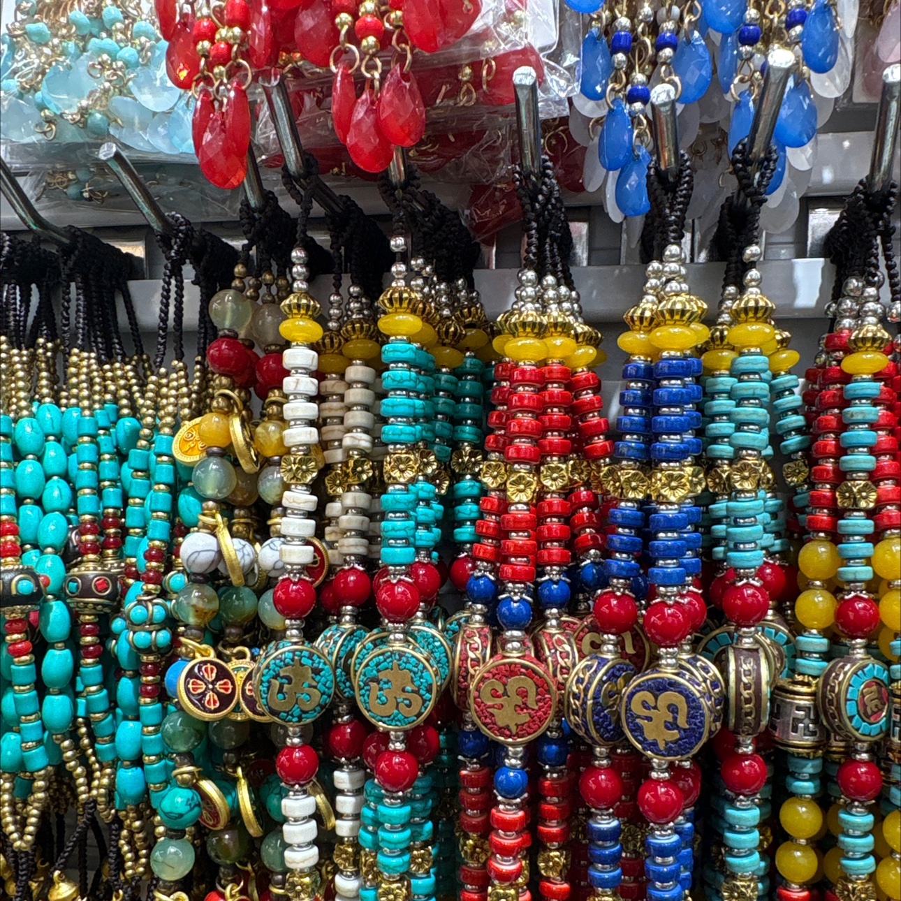 水晶手链朱砂饰品手串时尚手链女款天然水晶手串手饰品搭配百搭款朱砂饰品手链朱砂水晶手链水晶手串朱砂手链饰品手链朱砂朱砂朱砂产品图