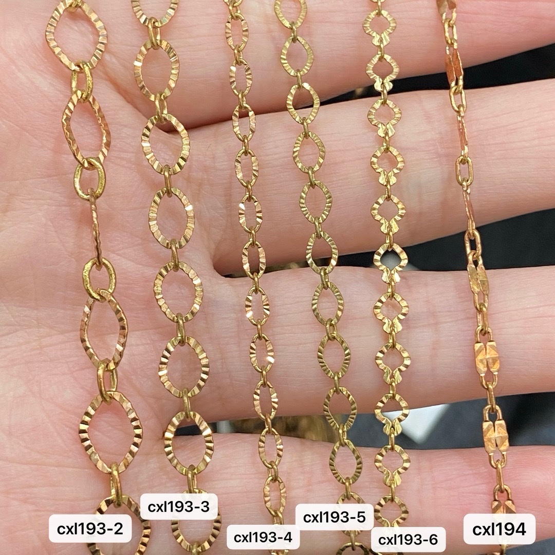 وهناك سلسلة من سلاسل الذهب المتعددة السلسلة اليدوية، سلسلة من سلسلة CXL القديمة/المغلفة بالذهب Application Scenario