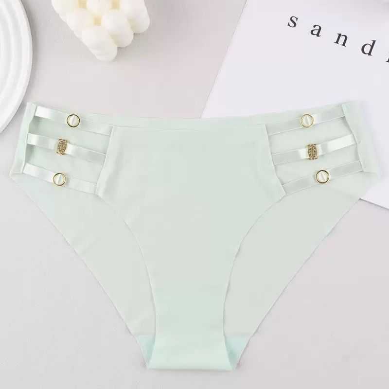 European and American women's ice silk briefs Application Scenario