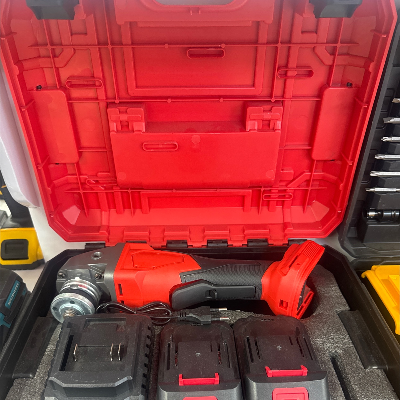 多功能电动工具套装家用手提电钻手工维修工具组合全套实用工具箱