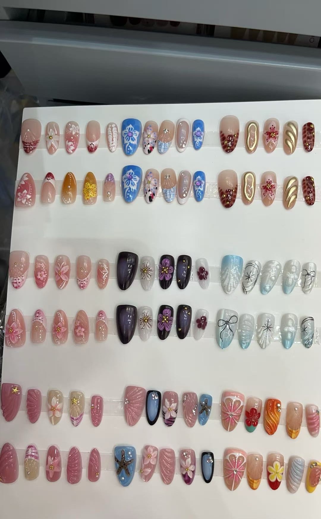 New carved nail art, European and American nail art, hand-pulled diamond style nail art Item Picture