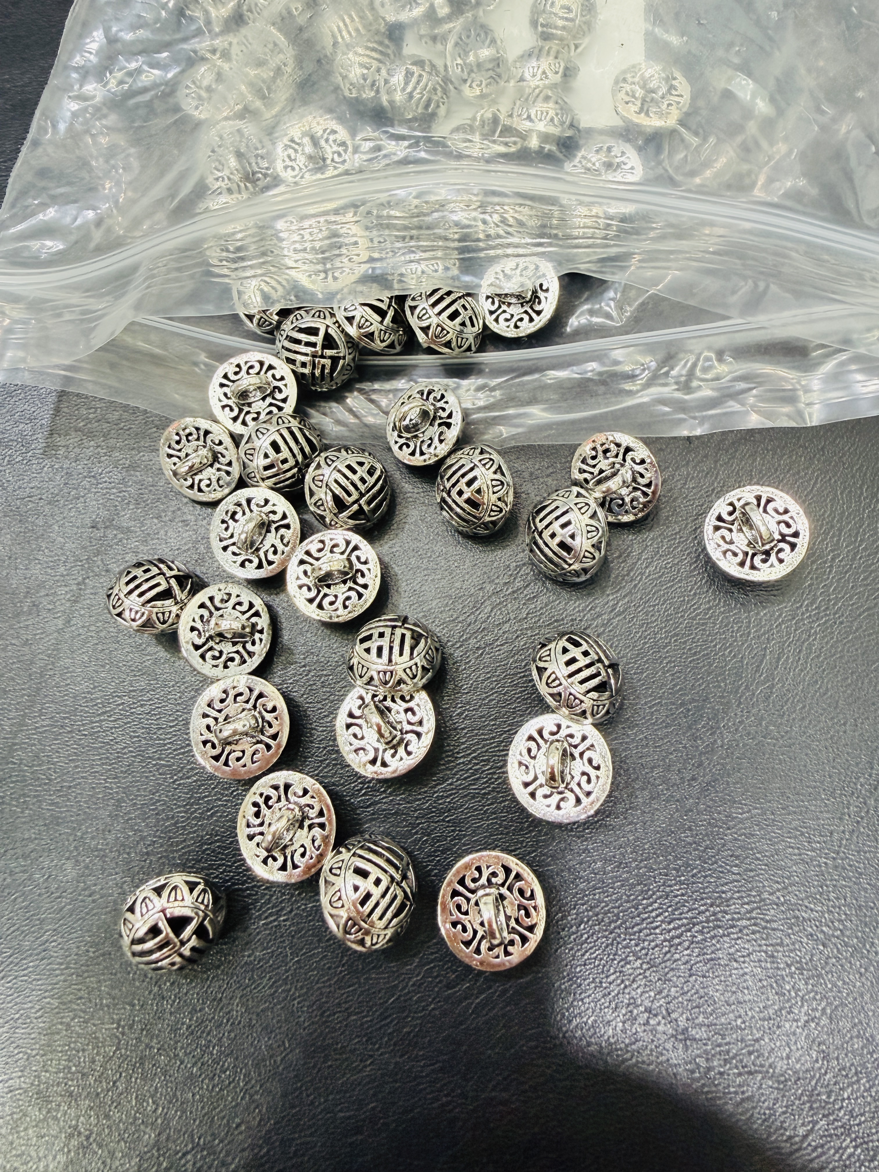 diy retro zinc alloy hollowed-out fashion accessories
