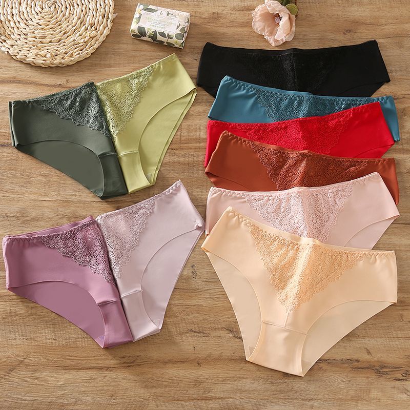 The best-selling lace underpants for women are French, romantic and sexy. The women's triangle pants are ice silk, breathable and highly elastic, with a European-sized waistband Specification drawing