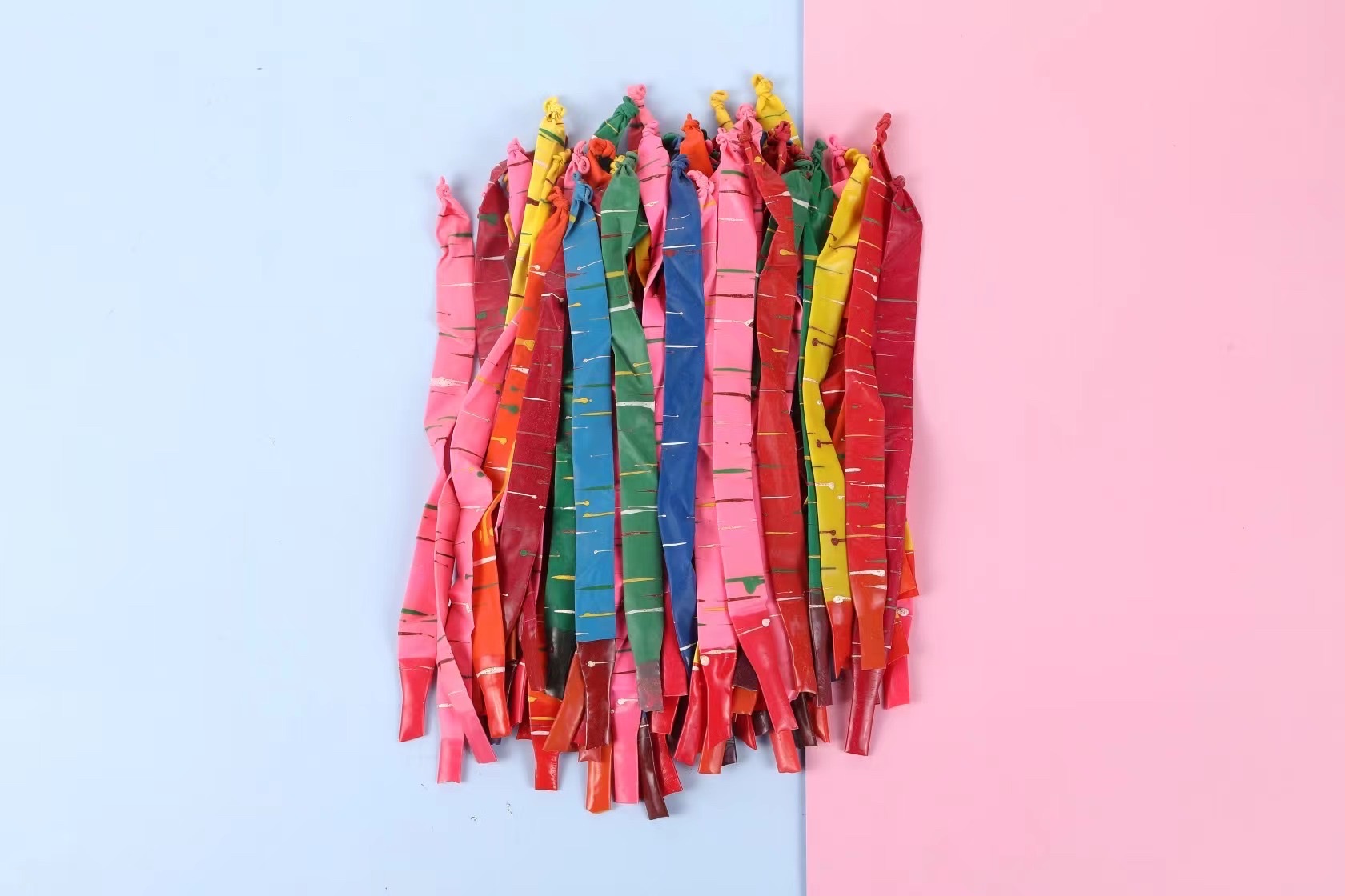 火箭气球会飞会尖叫网红飞天放屁冲天气球异形气球长条儿童玩具派对氛围用品充气玩具产品图