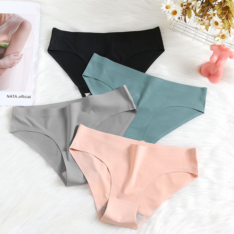Women's seamless ice silk underwear Application Scenario